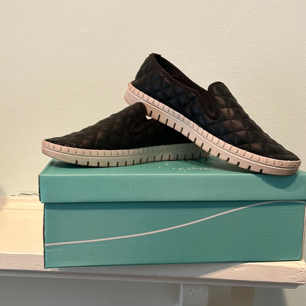 Danna Raye blck slip on shoes